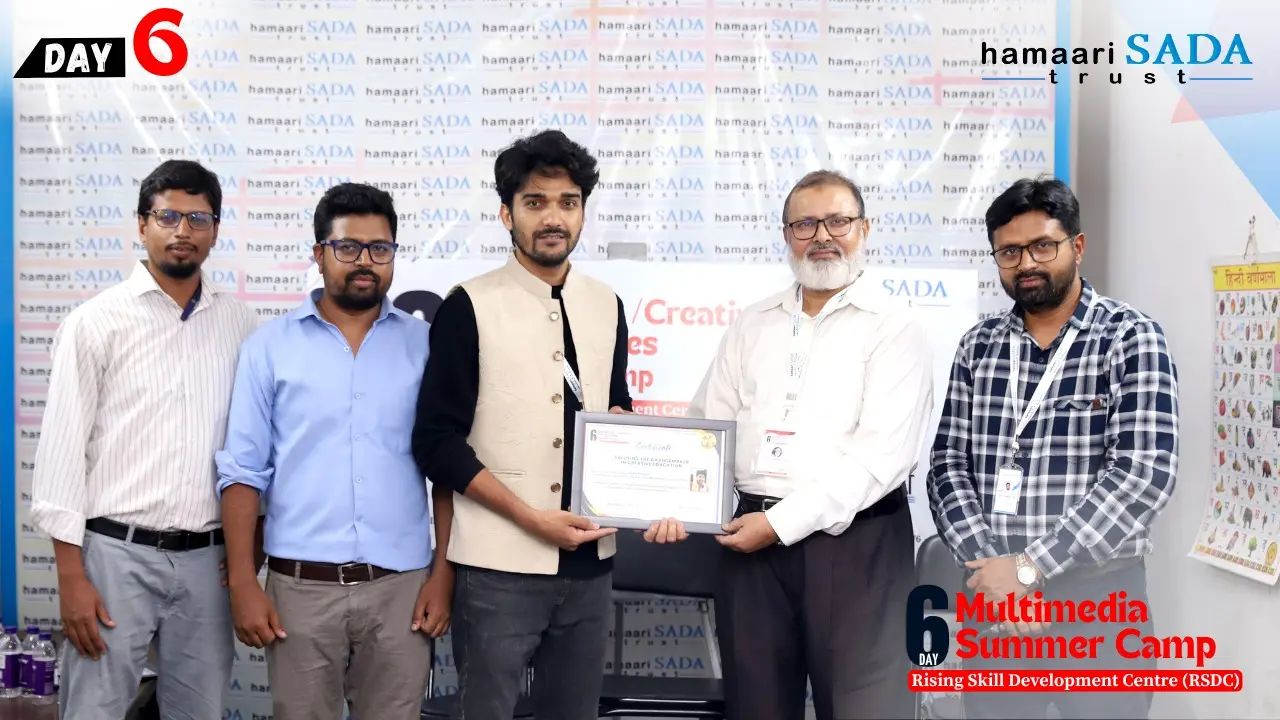 Read more about the article 6th day of the Multimedia Summer Camp at RSDC featured Sakib Mazeed on Social Media Management