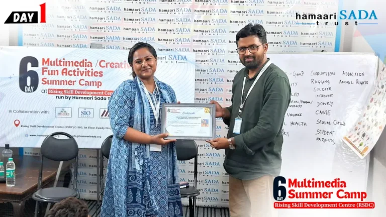 On the first day of the six-day multimedia summer camp of 'Hamaari Sada Trust', journalist and documentary maker Asmita Nandi shared her experience with the students. During this, the trust's founder Mohd. Irshad Alam honored him.