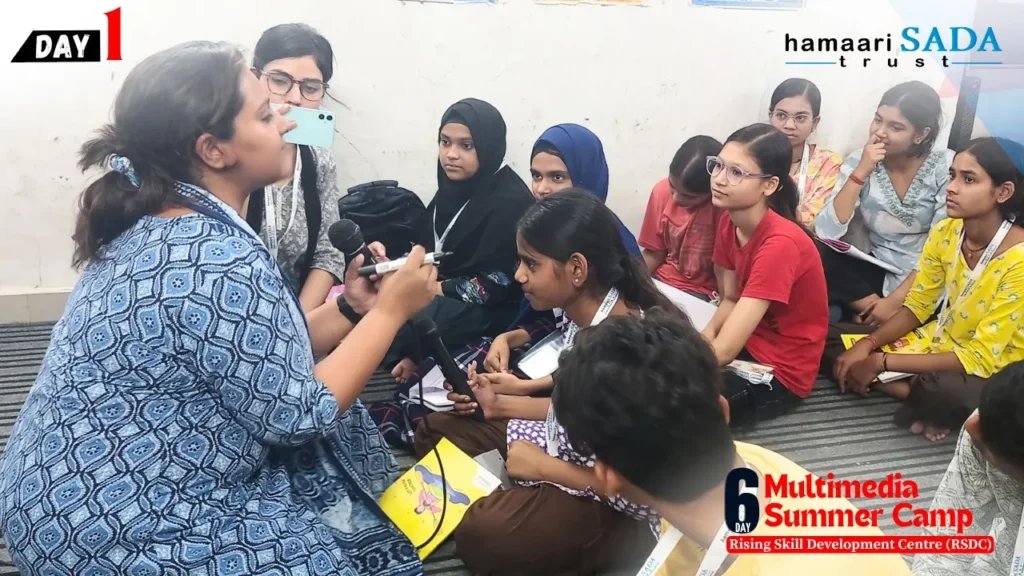On the first day of the six-day multimedia summer camp of 'Hamaari Sada Trust', journalist and documentary maker Asmita Nandi shared her experience with the students. During this, the trust's founder Mohd. Irshad Alam honored him.